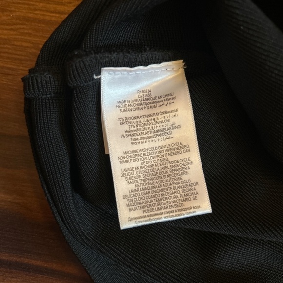 BCBGMAXAZRIA Black Pull On Skirt size Small - Picture 6 of 7